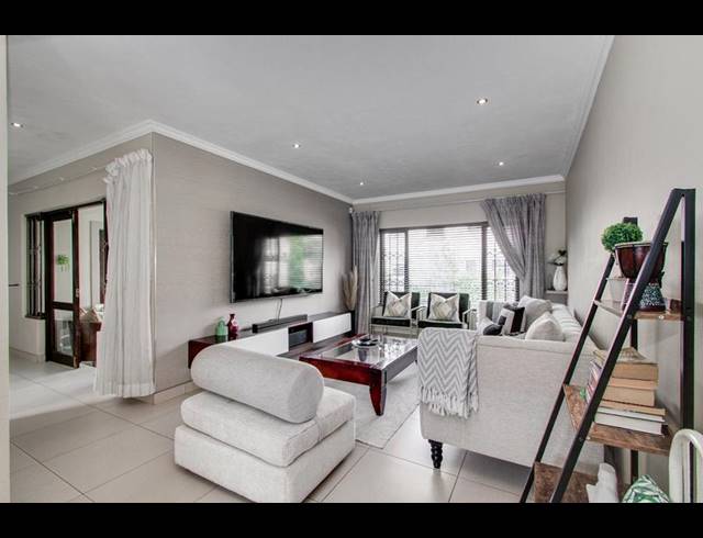 3 BEDROOM PROPERTY TO RENT IN BROADACRES